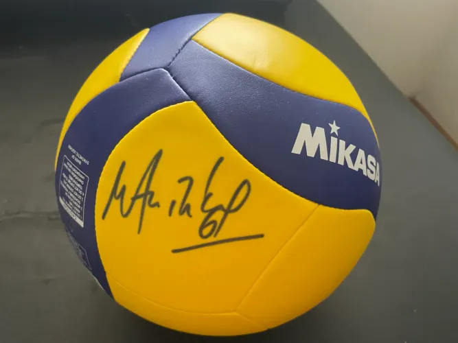 Bola Vôlei autografada Bruninho e Mauricio