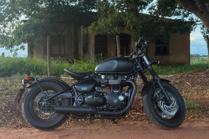 Triumph Boneville Bobber 1200