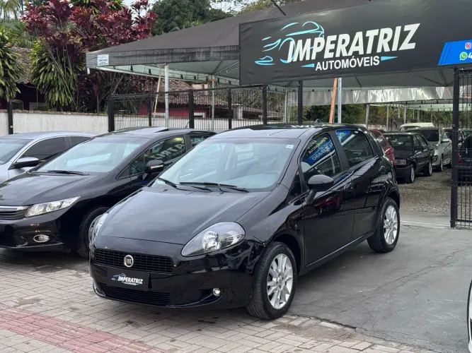 Fiat Punto Essence 1.6 Flex 16V 5P 2011