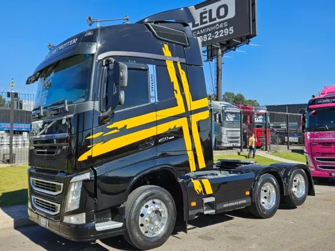 Volvo FH 460 6x2 Globetrotter Ano 2021 Euro 5 Plano Ouro Automático Geladeira