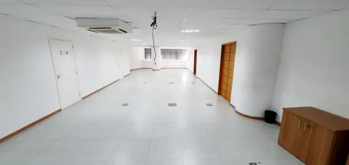 Imóvel para aluguel tem 952 metros quadrados em República - São Paulo - SP