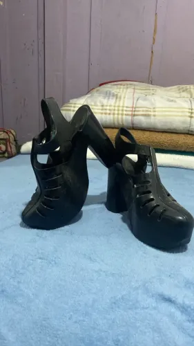 SAPATO MELISSA ARANHA HEEL 79 PRETO 