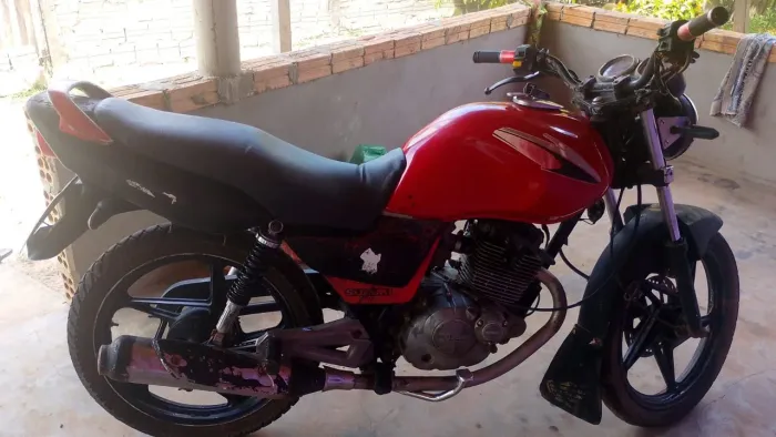 Vendo Suzuki yes 125 2011 funcionando perfeitamente