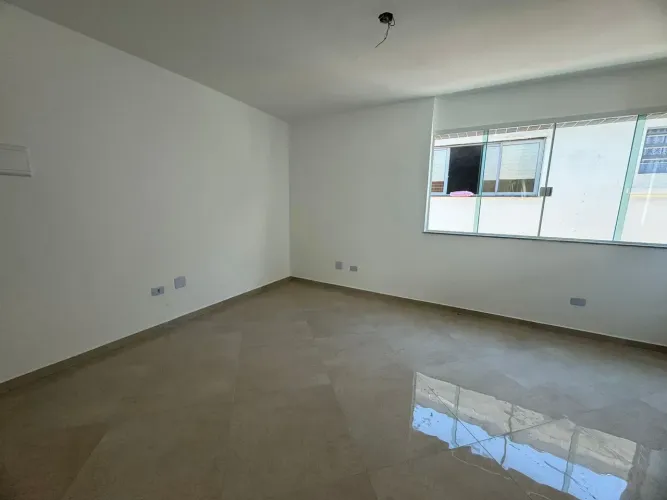 CASA NOVA EM CONDOMÍNIO - 2 QUARTOS/SUÍTES