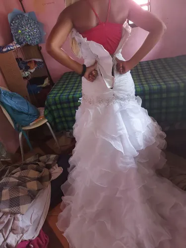 Estou desapegado do vestido de noiva 