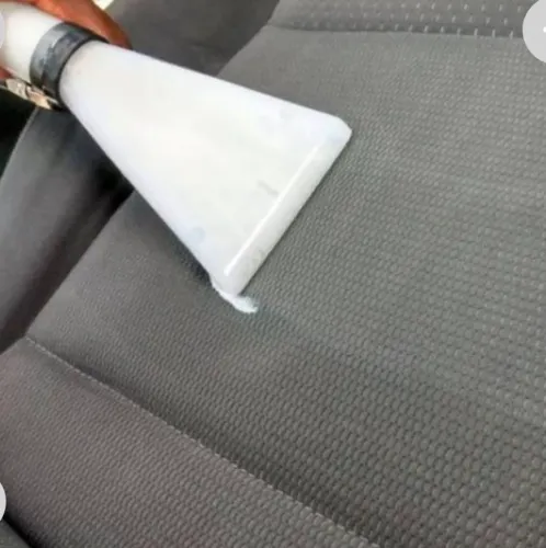 Limpeza de bancos automotivos
