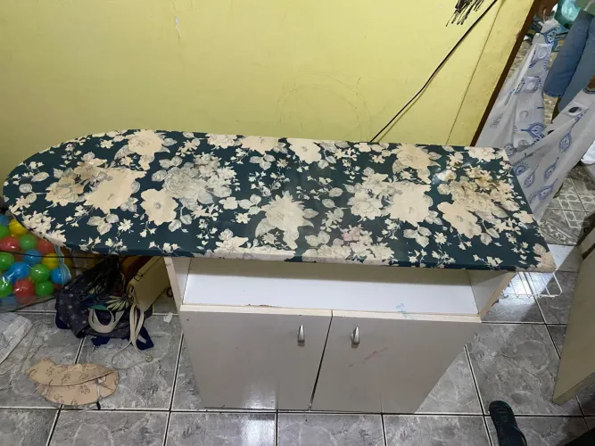 Tábua de passar roupa 