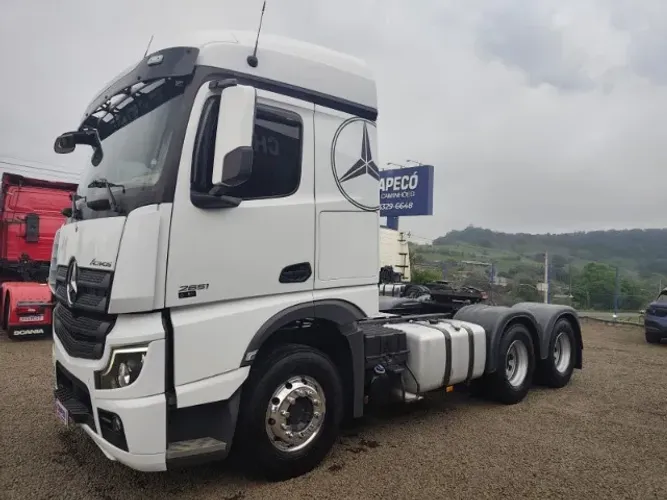 M.B 2651 acrtos 6x4 ano 2022