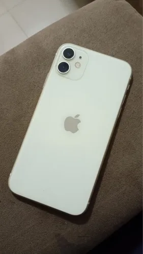 iPhone 11 - 64 gbt - Branco 