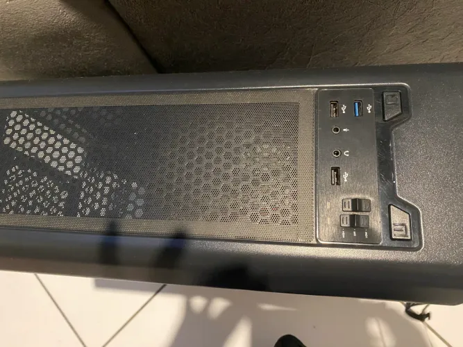 GABINETE GAMER MSI