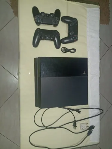 Ps4 Fat semi novo A venda, R$1150