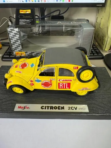 Miniatura Maisto Citroën 2cv 1952 Amarelo 1:18 - 35834 Raro