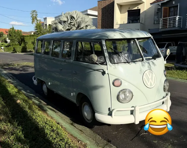 Volkswagen Kombi Standard/ Luxo/ Serie Prata 1976