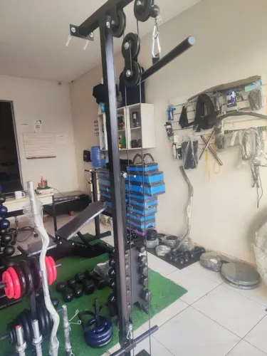Mono cross musculação academia e em casa uso o peso das anilhas +1 puxador reto grátis
