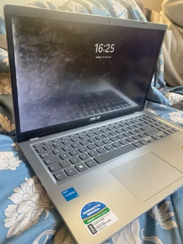 Vendo notebook ASUS