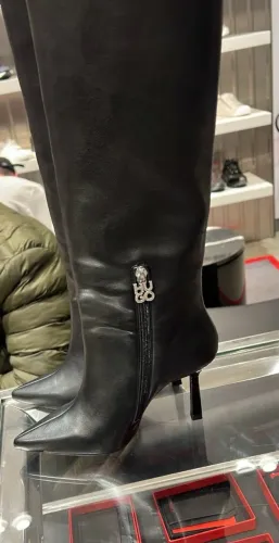Bota em couro da Hugo Boss original