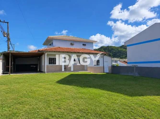 Excelente Casa 2 dormitório(s) em Ingleses do Rio Vermelho - Florianópolis
