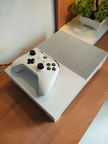 Xbox One S 1 TB Completo