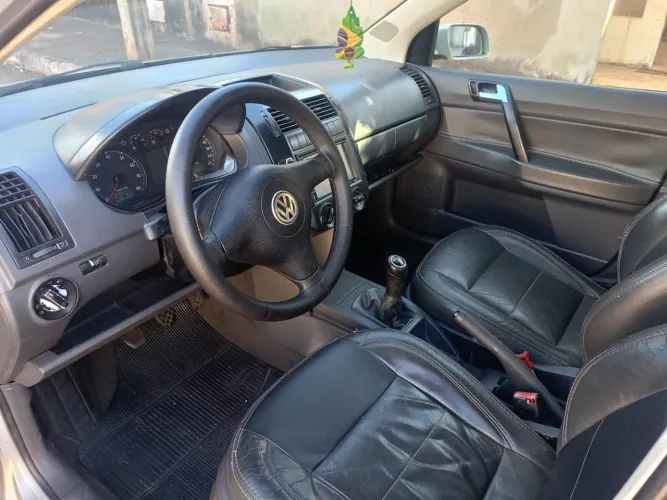 Volkswagen Polo Sedan 1.6 MI Total Flex 8V 4P 2007