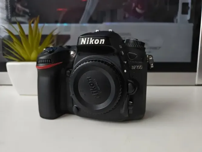 Nikon D7100