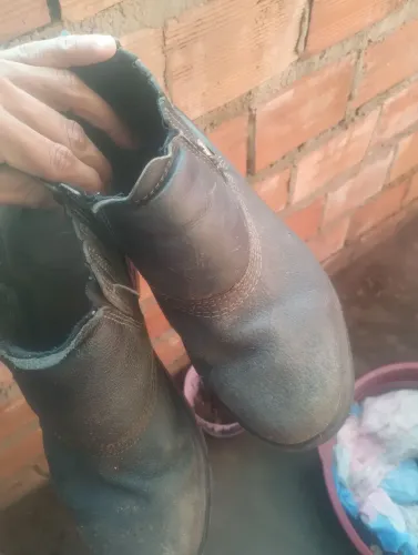 Vendo bota N°42