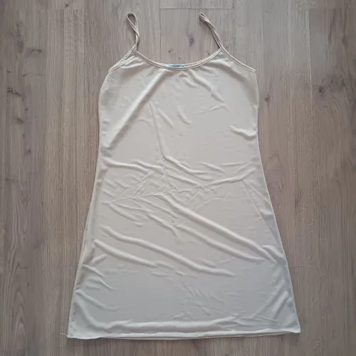 Vestido anágua bege segunda pele M Chamelle