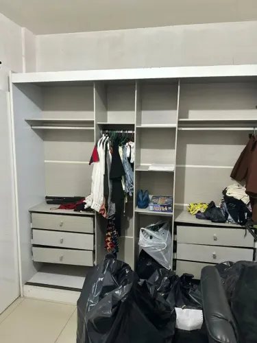 Guarda Roupa