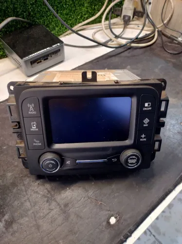 Rádio multimídia Toro, Renegade, Compass original
