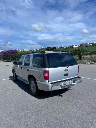 Chevrolet S10 Blazer DLX 2.4 MPFI 128cv 4P 2004