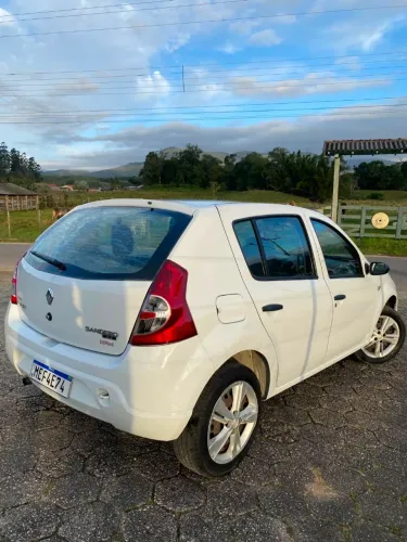 Renault Sandero Authentique Hi-flex 1.0 16V 5P 2008