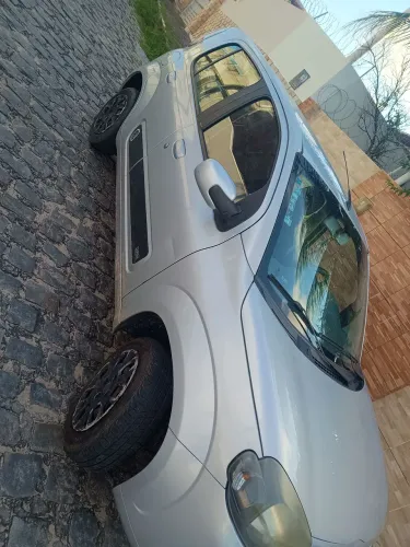 Fiat Uno Vivace/rua 1.0 EVO Fire Flex 8V 5P 2014