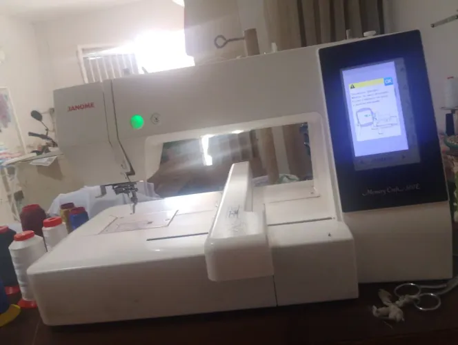 Máquina de bordar janome 500e