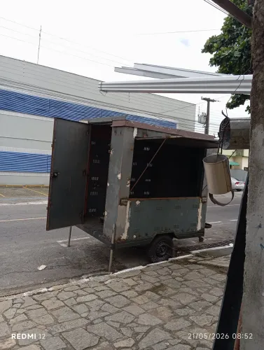 Calhas e foodtruck pra vender