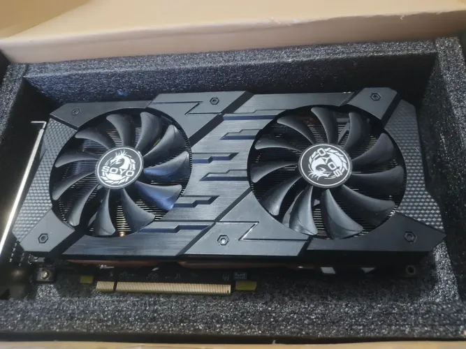 Vendo ou troco rx5700 com 8g de vram 