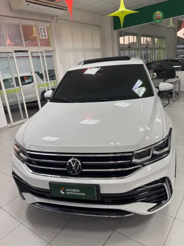 Volkswagen Tiguan Allspac R-line 300 TSI 2.0 2025