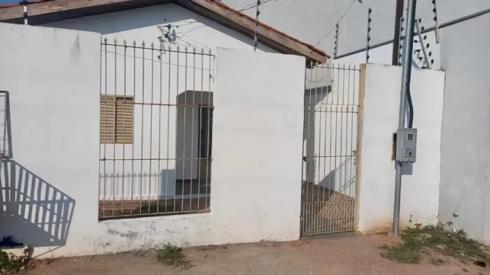ALUGO CASA BAIRRO NOVA VARZEA GRANDE/CENTRO VG