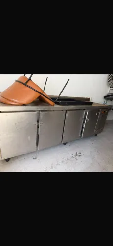 Balcão refrigerado em aço inox 240 cm * Ricardo