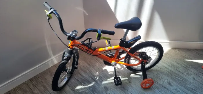 Bicicleta infantil Btwin aro 14