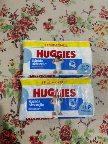Fralda Huggies P com 38 unidades: Minha filha ta usando M agora