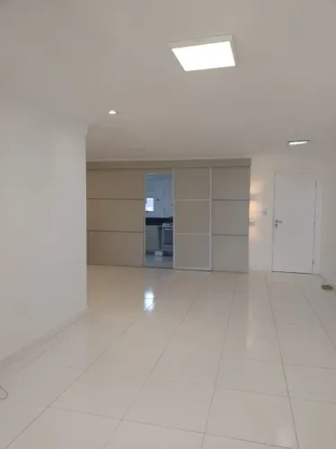 Vendo Excelente Apartamento no Condomínio Munique
