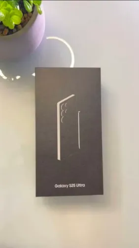 Celular s25 ultra 256GB Titânio Cinza novo lacrado.