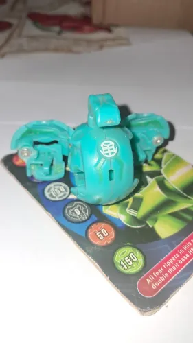 Bakugan Brontes Ventus com avarias