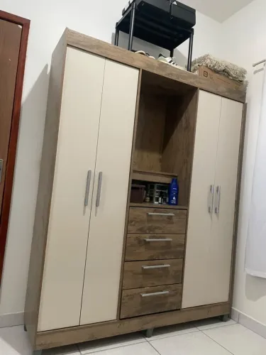 Guarda roupa