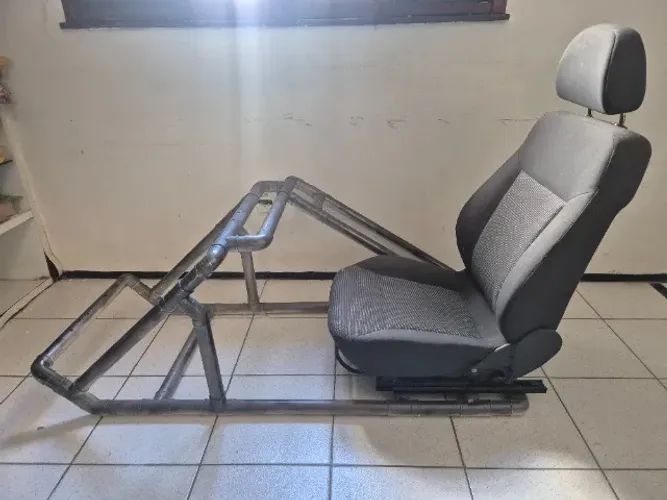 Cockpit Suporte Simulador de Corrida em PVC com Banco Automotivo