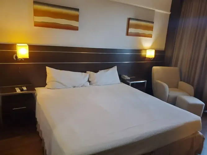 Flat Mobiliado na Frente | 1 Suíte em Belo Horizonte (Serra)