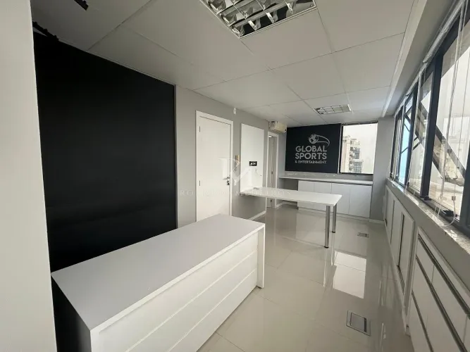 Sala comercial à venda Estreito Florianópolis vista mar