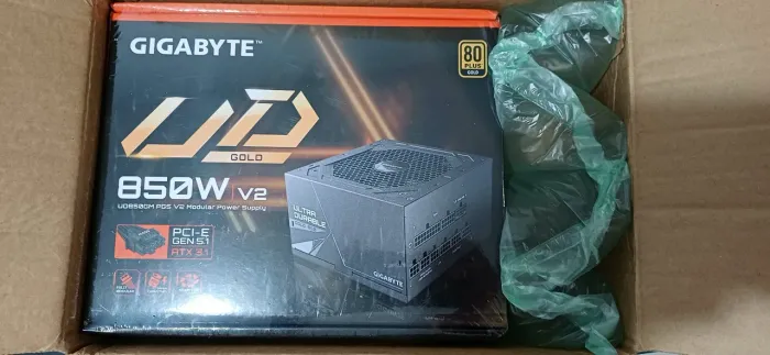 Fonte (NOVA LACRADA) Gigabyte 850W Plus Gold FULL MODULAR