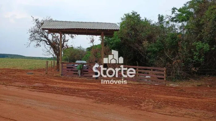 Chácara à venda, 2 hectares (20.000m²) por R$ 260.000 - Uberlândia Sentido Araguari/Indian