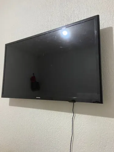 Tv Samsung Muito nova 32 sem smart
