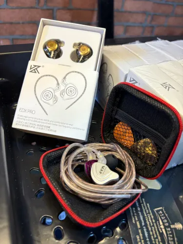 Fone KZ músico